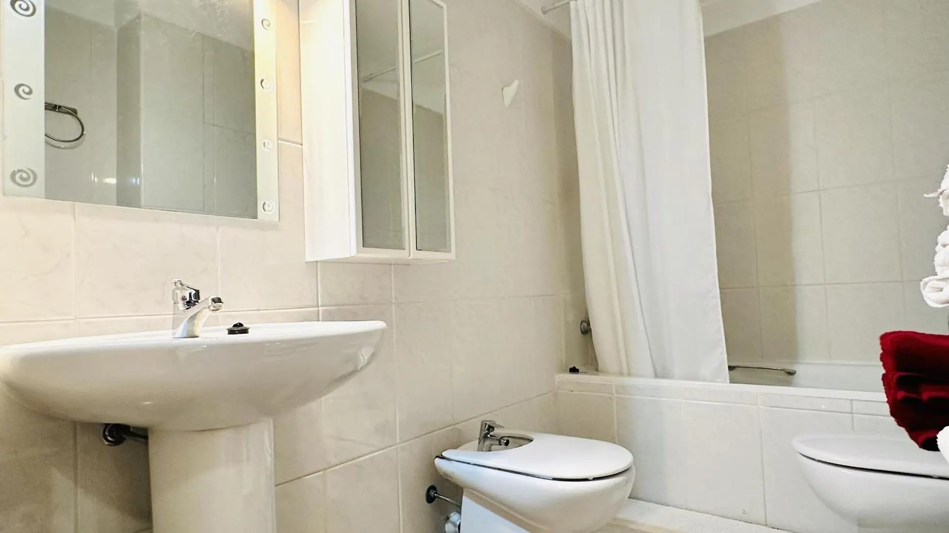 3390 Maritim B 1-A. A Primera Linea De Mar, En Corazon Mismo De Roses A Tocar De La Playa - Es-258-147 Апартаменты